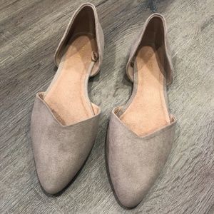 Pointy-Toe D'Orsay Flats